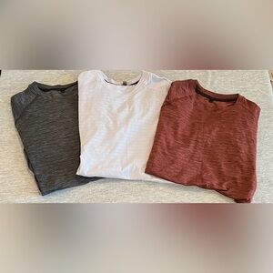 Alphalete T-shirt Trio Men’s L Burgundy Light Gray Charcoal Fitted Lightweight